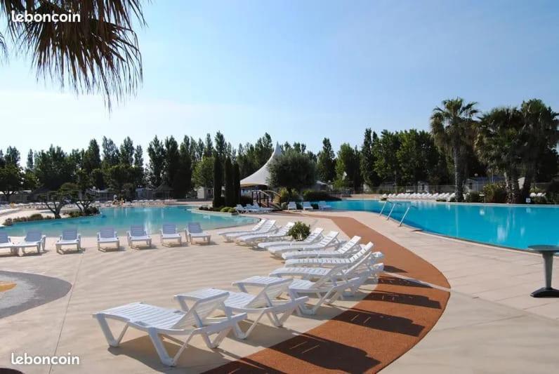 Camping Carabasse Vias Plage. Exteriér fotografie